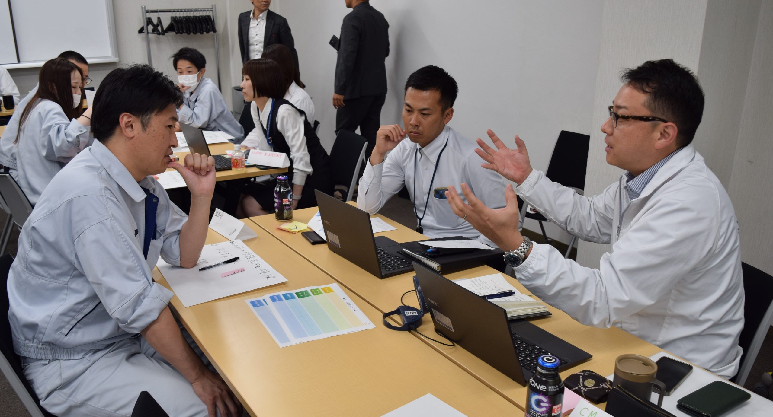 「さとやく休暇」、「バースデー休暇」2つの特別休暇制度を2025年度から新規導入 「わくわく向上委員会」での若手社員のアイデアを起点とした福祉制度を具現化